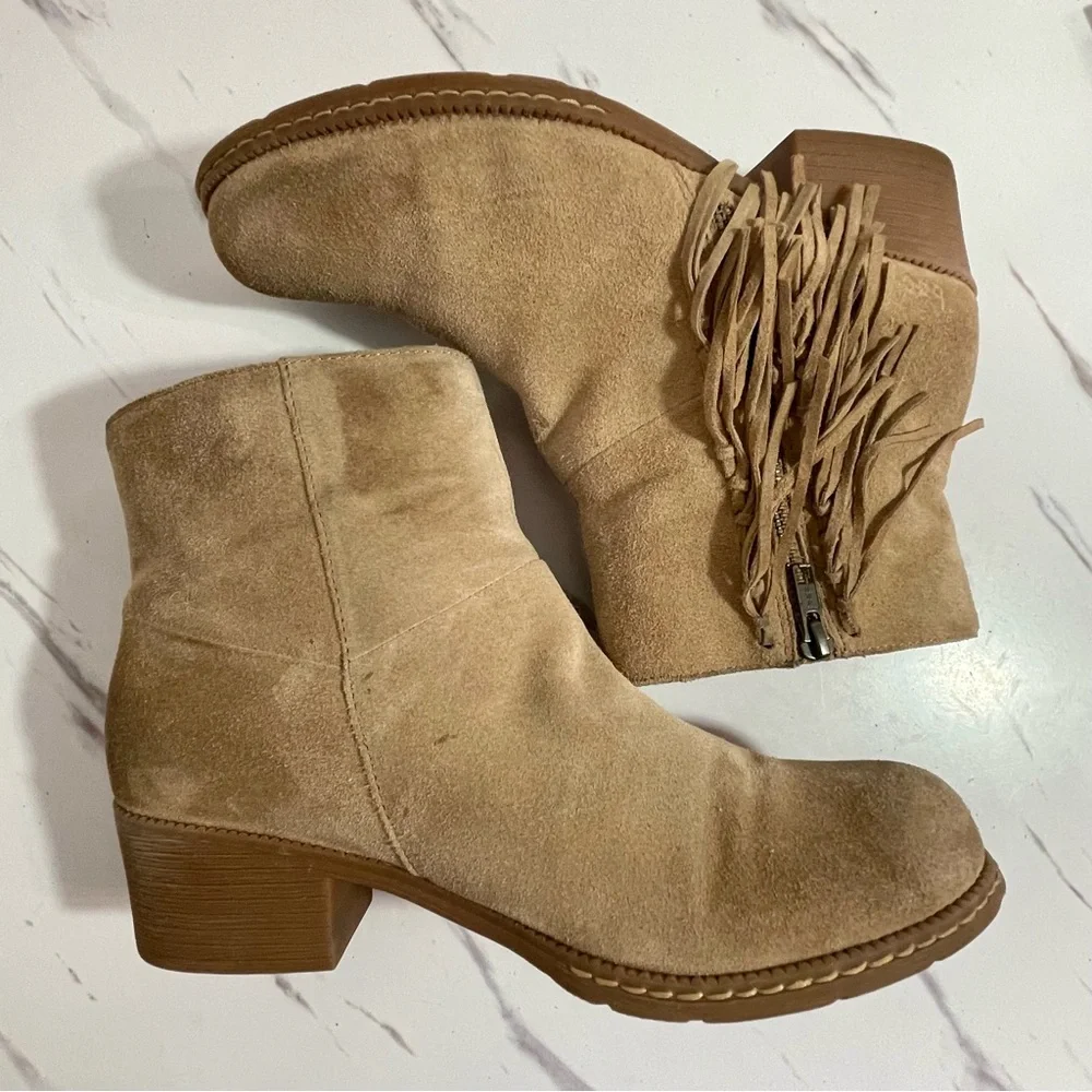 boc Tan Suede Ankle Booties with Fringe Size 10